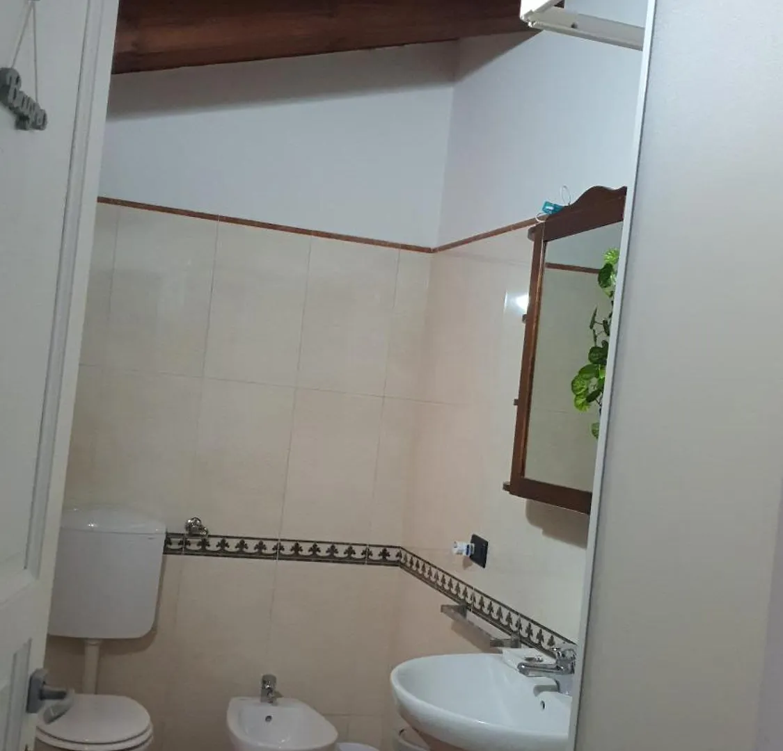Il Delfino A Bologna Bed & Breakfast Italy