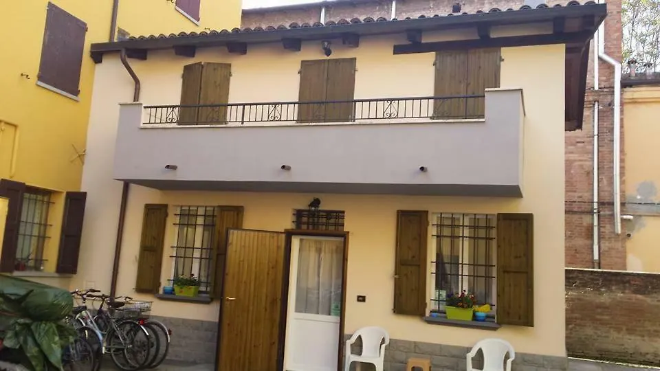 Il Delfino A Bologna location